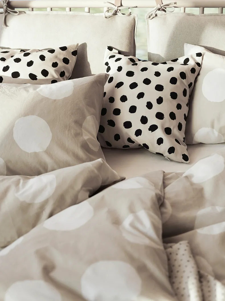 IKEA ODDNY ОДДНЮ, чехол на подушку, Кремовый / черный точечный рисунок, 50x50 см 405.238.27 фото №4