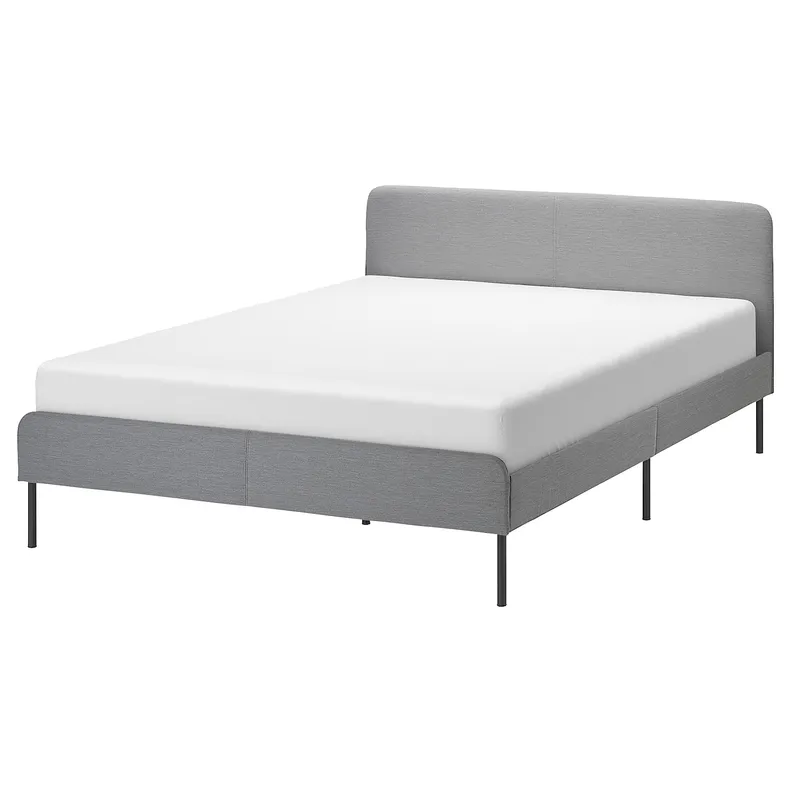 IKEA SLATTUM СЛАТТУМ, каркас кровати с обивкой, Книса светло-серая, 160x200 см 604.463.76 фото №1