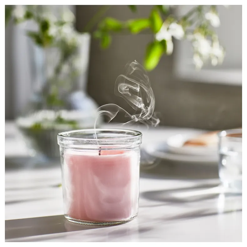IKEA LUGNARE ЛУГНАРЕ, ароматизована свічка у склянці, жасмин / рожевий, 40 Години 305.023.83 фото №4