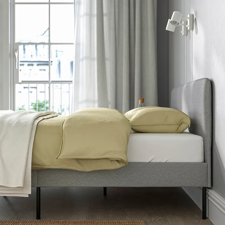 IKEA SLATTUM СЛАТТУМ, каркас кровати с обивкой, Книса светло-серая, 160x200 см 604.463.76 фото №4