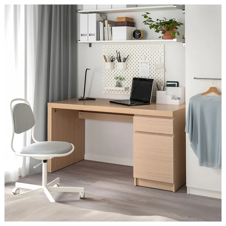 IKEA MALM МАЛЬМ, письмовий стіл, шпон з мореного дуба білого кольору, 140x65 см 203.598.23 фото №2