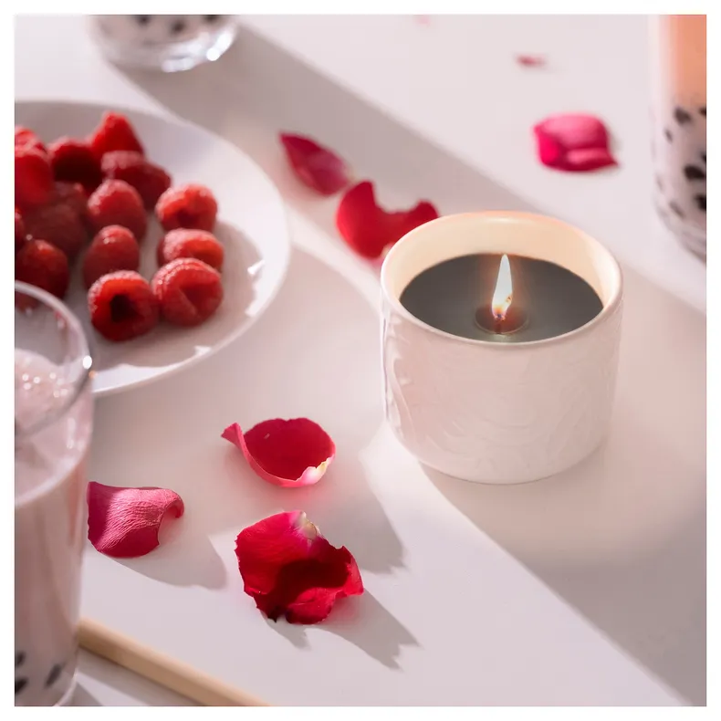 IKEA SÖTRÖNN СОТРЁНН, ароматическая свеча в банке, красные ягоды и ваниль / белый, 25 часов. 805.623.79 фото №4