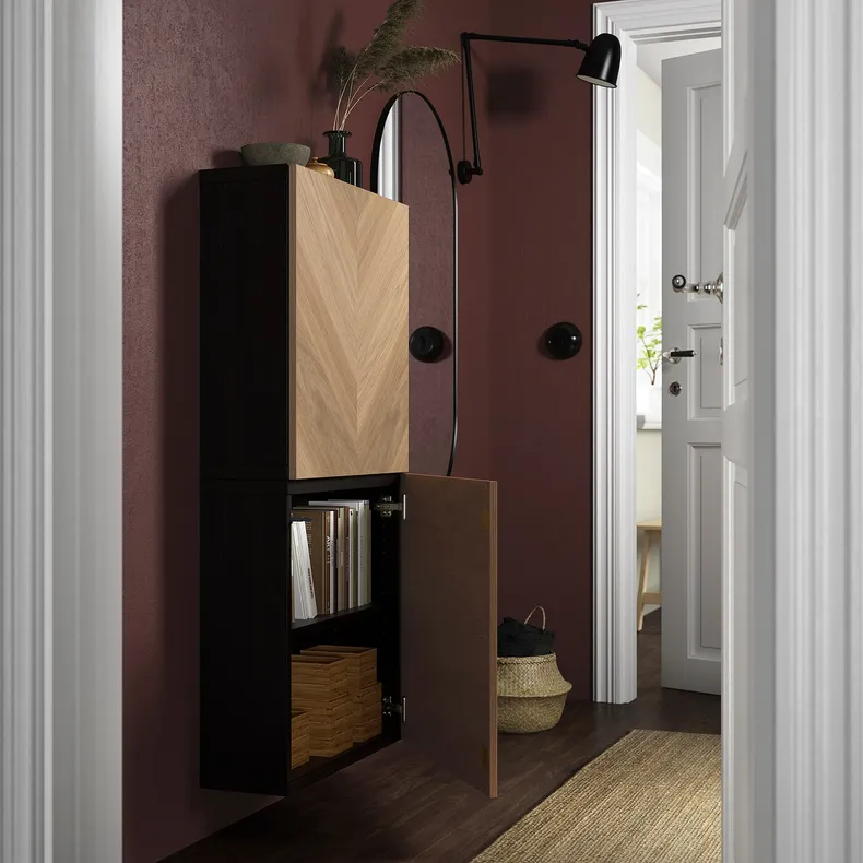 IKEA BESTÅ БЕСТО, шафа навісна із 2 дверцятами, чорно-коричневий / ХЕДЕВІКЕН дубовий шпон, 60x22x128 см 294.219.67 фото №2