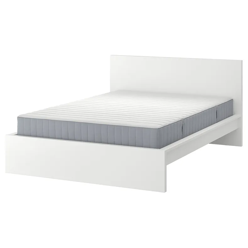 IKEA MALM МАЛЬМ, каркас ліжка з матрацом, білий / ВАЛЕВОГ жорсткий, 140x200 см 095.447.09 фото №1