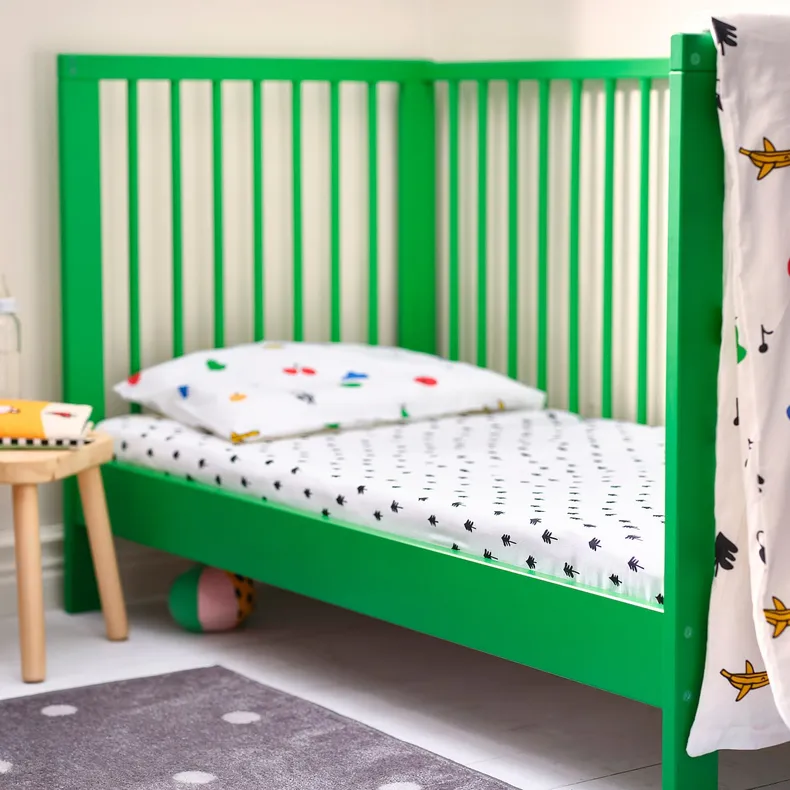 IKEA GRÖNFINK ГРЕНФІНК, простирадло на резинці д/дитяч ліжк, білий/візерунок «дерева», 60x120 см 205.723.81 фото №2