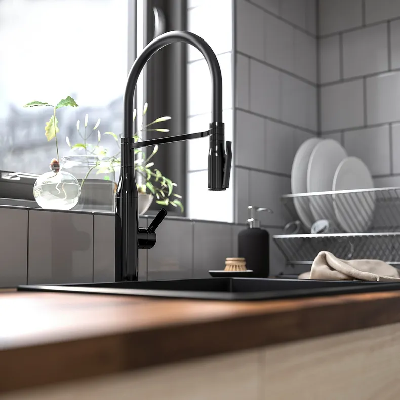 IKEA TOLLSJÖN ТОЛЛЬШЕН, змішувач кухонний із ручним душем, чорний полірований метал 203.416.92 фото №5