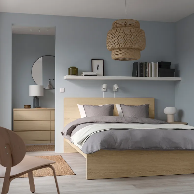 IKEA MALM МАЛЬМ, каркас кровати с матрасом, Шпон дуба, окрашенного в белый цвет / древесина средней лиственной породы Вестерёй, 180x200 см 195.441.34 фото №3