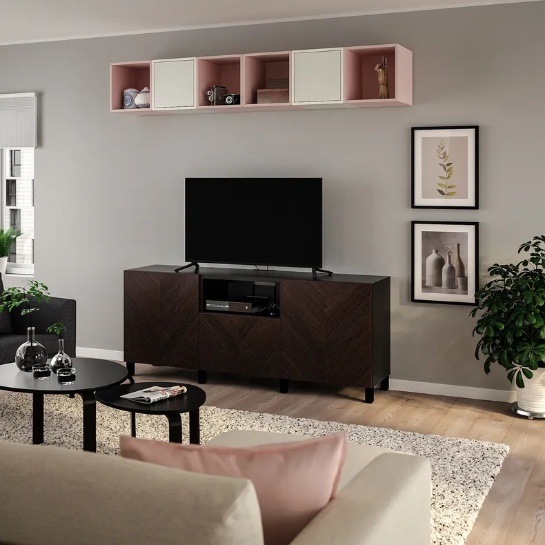 IKEA BESTÅ БЕСТО / EKET ЭКЕТ, комбинация для ТВ, черно-коричневый бледно-розовый / витражный шпон дуба, 210x42x220 см 394.397.40 фото №2
