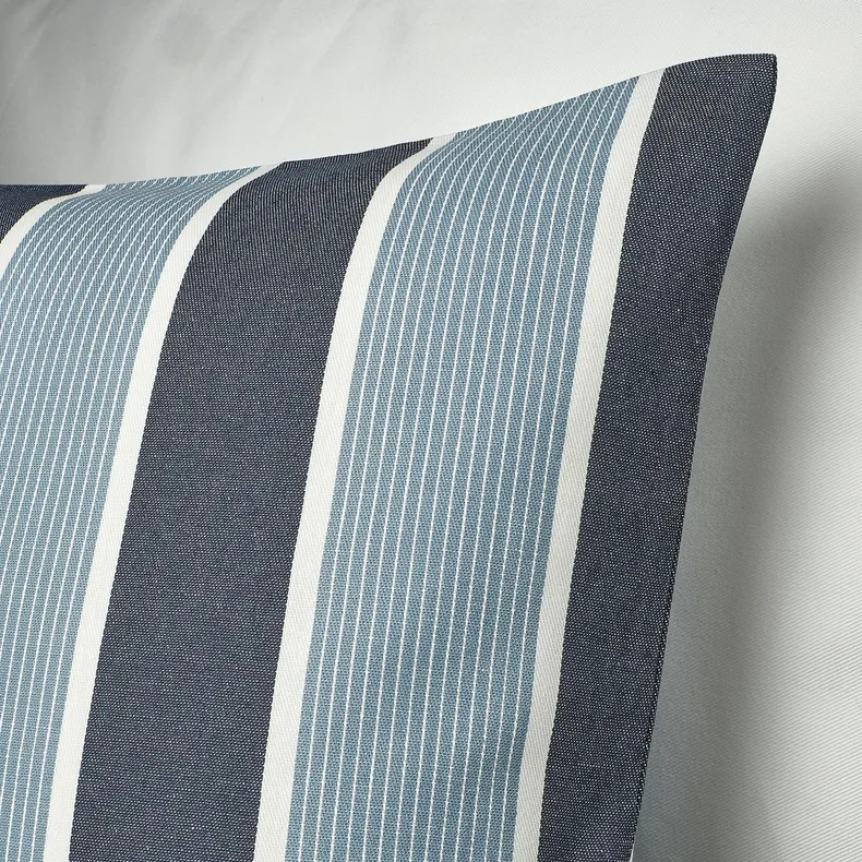 IKEA KORALLBUSKE КОРАЛЛБЮСКЕ, чехол на подушку, темно-синий светло-синий / полосатый узор, 50x50 см 105.709.81 фото №2
