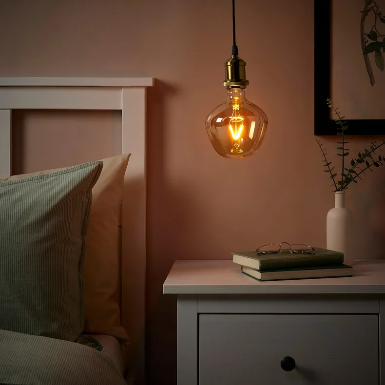 IKEA MOLNART МОЛЬНАРТ, LED лампа Е27 120лм, бронзове прозоре скло у формі дзвону, 132 мм 105.405.50 фото №4