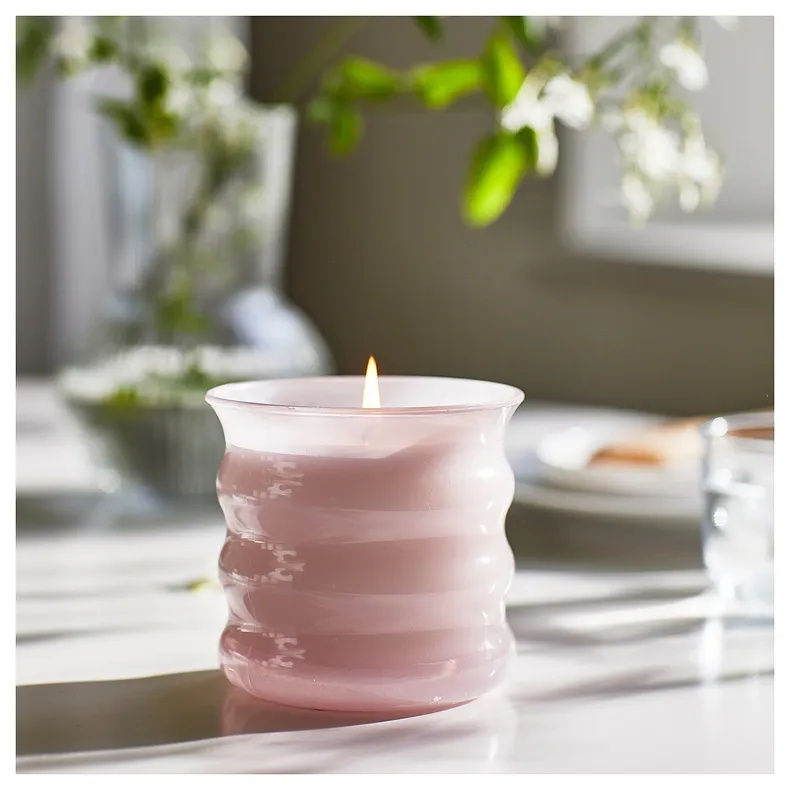 IKEA LUGNARE ЛУГНАРЕ, ароматизована свічка у склянці, жасмин / рожевий, 50 Години 605.021.50 фото №3